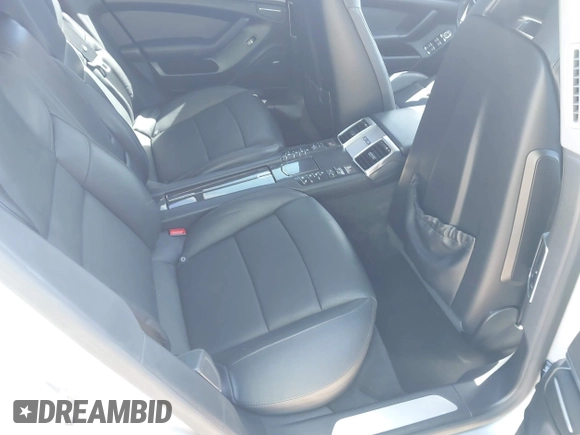 2014 Porsche Panamera S E-Hybrid with VIN WP0AD2A75EL044663, listed as a IAAI auction lot 41818381 with 44,194 mi miles and . Bid and sale history available at DreamBid. Image 8.