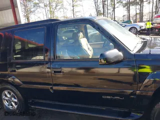 2000 GMC Denali with VIN 1GKEK13R1YR129862, listed as a IAAI auction lot 41833054 with 223,811 mi miles. Bid and sale history available at carsss.com. Image 13.
