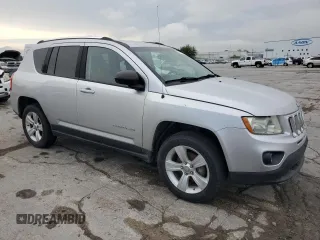 2012 Jeep Compass Latitude with VIN 1C4NJDEB2CD659800, listed as a Copart auction lot 54778115 with 206,627 mi miles and Clean Title. Bid and sale history available at carsss.com. Image 4.