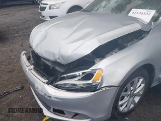 2012 Volkswagen Jetta SE with VIN 3VWDX7AJ5CM316960, listed as a IAAI auction lot 42134332 with 108,194 mi miles and . Bid and sale history available at DreamBid. Image 6.