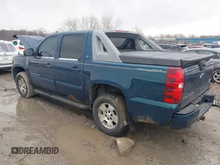 2007 Chevrolet Avalanche 3LT z VIN 3GNFK12307G150155, wystawiony jako IAAI lot #41637680 z przebiegiem Nie podano mil oraz . Historia ofert i sprzedaży dostępna na DreamBid. Obrazek 3.