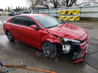2022 Kia Forte LXS with VIN 3KPF24ADXNE475893, listed as a Copart auction lot 45567325 with 31,664 mi miles and Clean Title. Bid and sale history available at DreamBid. Image 4.