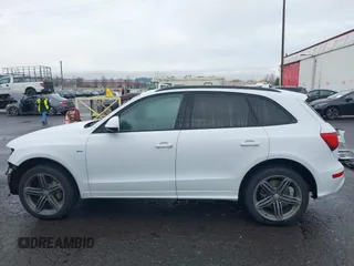 2014 Audi Q5 Premium Plus with VIN WA1DMAFP2EA031634, listed as a IAAI auction lot 41499664 with 137,842 mi miles and . Bid and sale history available at DreamBid. Image 15.