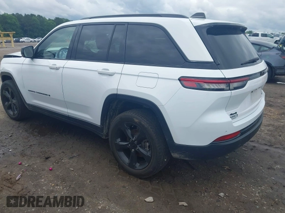 2023 Jeep Grand Cherokee Limited with VIN 1C4RJHBG9PC533387, listed as a IAAI auction lot 42363970 with 44,474 mi miles and . Bid and sale history available at DreamBid. Image 3.