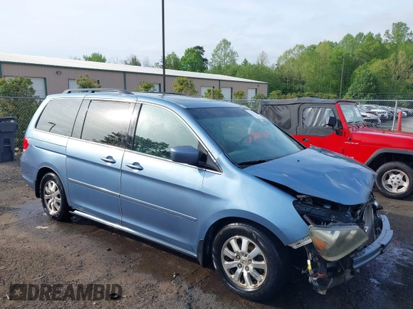 2010 Honda Odyssey EX-L with VIN 5FNRL3H63AB075187, listed as a IAAI auction lot 42114126 with 131,272 mi miles. Bid and sale history available at carsss.com. Image 1.