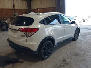 2022 Honda HR-V Sport with VIN 3CZRU6H12NM753653, listed as a IAAI auction lot 41813962 with 74,856 mi miles. Bid and sale history available at carsss.com. Image 4.