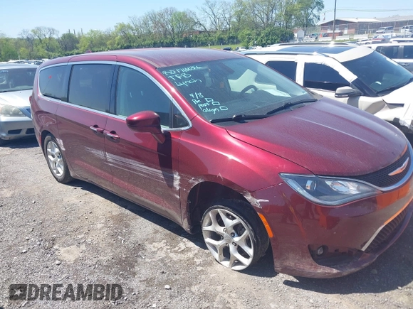 2020 Chrysler Pacifica Touring with VIN 2C4RC1FG5LR104163, listed as a IAAI auction lot 42018070 with 188,386 mi miles and . Bid and sale history available at DreamBid. Image 6.