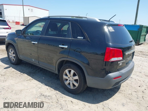 2011 Kia Sorento LX with VIN 5XYKT4A15BG183830, listed as a IAAI auction lot 42030175 with 210,713 mi miles. Bid and sale history available at carsss.com. Image 3.