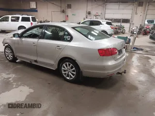 2012 Volkswagen Jetta Sedan SE w/Convenience & Sunroof PZEV with VIN 3VWBP7AJ0CM128368, listed as a IAAI auction lot 41239177 with 332,125 mi miles. Bid and sale history available at carsss.com. Image 3.