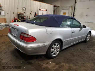 2001 Mercedes-Benz CLK-Class with VIN WDBLK65G01T079748, listed as a Copart auction lot 50126715 with 120,266 mi miles and Salvage Title. Bid and sale history available at carsss.com. Image 3.