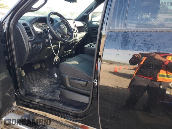 2024 Ram 2500 Tradesman with VIN 3C6UR5CL4RG330539, listed as a Copart auction lot 88751375 with 23,260 mi miles and Salvage Title. Bid and sale history available at carsss.com. Image 7.