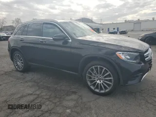 2019 Mercedes-Benz GLC 300 z VIN WDC0G4JB4KV165942, wystawiony jako Copart lot #46959205 z przebiegiem Nie podano mil oraz Szkoda całkowita • Salvage title. Historia ofert i sprzedaży dostępna na DreamBid. Obrazek 4.
