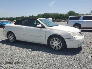2008 Chrysler Sebring Touring z VIN 1C3LC55R48N181096, wystawiony jako Copart lot #56965745 z przebiegiem 125 873 mil mil oraz Szkoda całkowita • Salvage title. Historia ofert i sprzedaży dostępna na DreamBid. Obrazek 4.