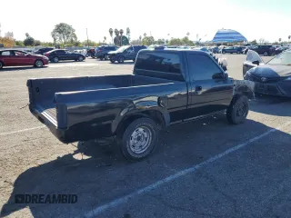 1994 Toyota Pickup with VIN JT4RN81A6R5199943, listed as a Copart auction lot 88707995 with 146,448 mi miles and Clean title. Bid and sale history available at DreamBid. Image 3.