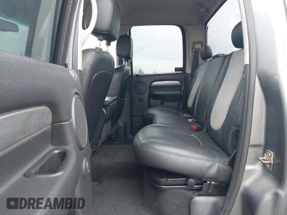 2005 Dodge 3500 SLT z VIN 3D7LS38C25G773780, wystawiony jako IAAI lot #41580108 z przebiegiem 195 662 mil mil oraz . Historia ofert i sprzedaży dostępna na DreamBid. Obrazek 8.