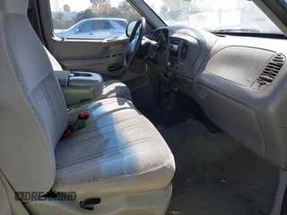1998 Ford F-250 z VIN 1FTPX28LXWKA99251, wystawiony jako IAAI lot #42351591 z przebiegiem 288 994 mil mil oraz . Historia ofert i sprzedaży dostępna na DreamBid. Obrazek 5.