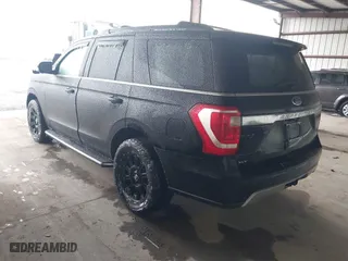 2019 Ford Expedition XLT with VIN 1FMJU1JT5KEA01234, listed as a IAAI auction lot 41515925 with 98,665 mi miles. Bid and sale history available at carsss.com. Image 3.