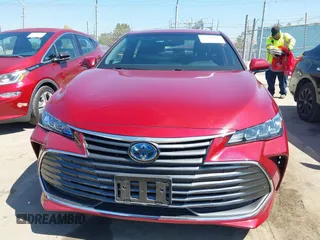 2020 Toyota Avalon Hybrid XLE z VIN 4T1J21FB6LU012708, wystawiony jako IAAI lot #42213957 z przebiegiem 60 295 mil mil oraz . Historia ofert i sprzedaży dostępna na DreamBid. Obrazek 13.