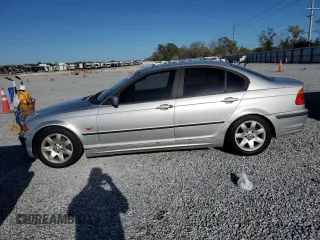 2000 BMW 3 Series 323i with VIN WBAAM3343YFP76234, listed as a Copart auction lot 48233935 with 152,601 mi miles and Salvage Title. Bid and sale history available at carsss.com. Image 1.