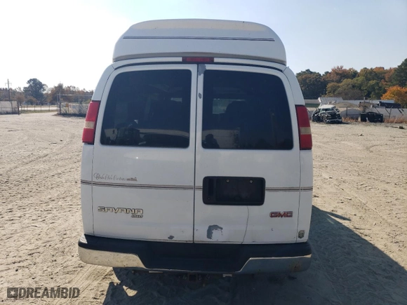 2003 GMC Savana Cargo Van YF7 Upfitter with VIN 1GDFH15T031206554, listed as a Copart auction lot 77584554 with 251,783 mi miles and Salvage Title. Bid and sale history available at carsss.com. Image 6.