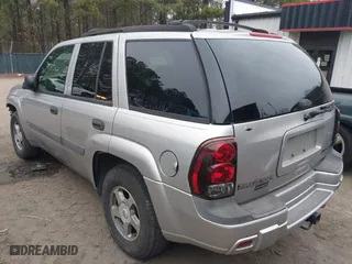 2004 Chevrolet TrailBlazer LT with VIN 1GNDS13S642168175, listed as a IAAI auction lot 41585892 with 167,695 mi miles. Bid and sale history available at carsss.com. Image 3.