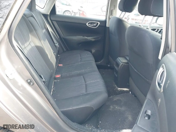 2016 Nissan Sentra SR with VIN 3N1AB7AP2GL660107, listed as a IAAI auction lot 41511684 with 92,293 mi miles. Bid and sale history available at carsss.com. Image 8.