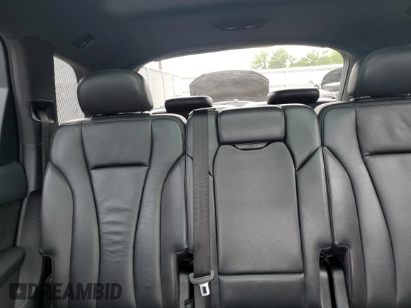 2017 Audi Q7 Premium Plus with VIN WA1LAAF73HD018687, listed as a Copart auction lot 62917895 with 110,067 mi miles and Clean title. Bid and sale history available at DreamBid. Image 10.