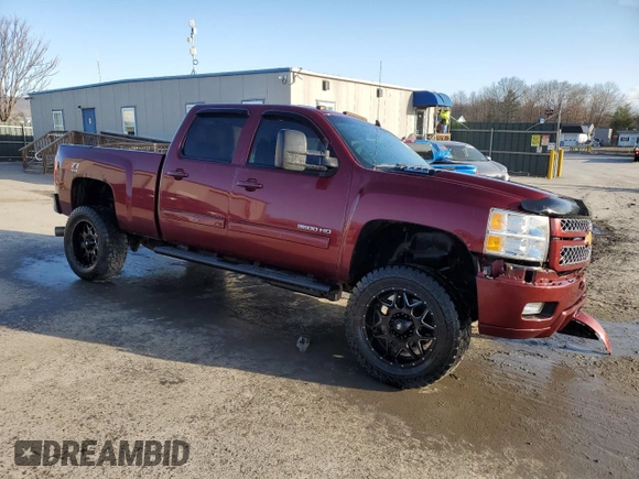 2014 Chevrolet Silverado 3500HD LT with VIN 1GC4K0C8XEF105002, listed as a Copart auction lot 50357625 with 156,169 mi miles and Salvage Title. Bid and sale history available at carsss.com. Image 4.