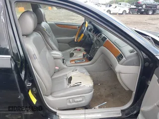 2005 Lexus ES 350 with VIN JTHBA30G155137459, listed as a IAAI auction lot 42541403 with 226,023 mi miles and . Bid and sale history available at DreamBid. Image 5.