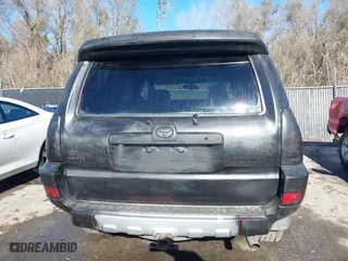 2005 Toyota 4Runner SR5 with VIN JTEBU14R258052004, listed as a IAAI auction lot 40916196 with 189,185 mi miles. Bid and sale history available at carsss.com. Image 16.