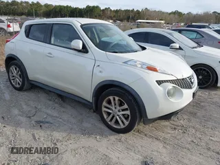 2013 Nissan Juke S with VIN JN8AF5MR9DT211215, listed as a IAAI auction lot 41718936 with 109,026 mi miles. Bid and sale history available at carsss.com. Image 1.