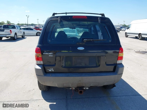 2001 Ford Escape XLT with VIN 1FMYU031X1KF31462, listed as a IAAI auction lot 41784891 with 372,527 mi miles. Bid and sale history available at carsss.com. Image 16.
