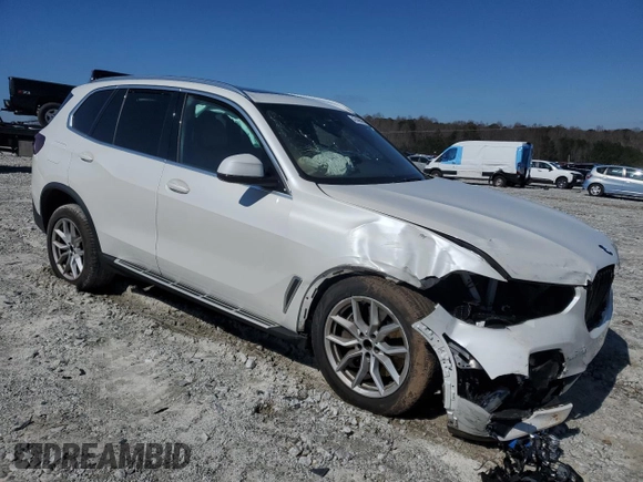 2021 BMW X5 xDrive45e with VIN 5UXTA6C04M9G55404, listed as a Copart auction lot 47466525 with 0 mi miles and Salvage Title. Bid and sale history available at carsss.com. Image 4.