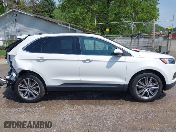 2022 Ford Edge Titanium with VIN 2FMPK4K93NBA83873, listed as a IAAI auction lot 42161317 with 15,780 mi miles. Bid and sale history available at carsss.com. Image 14.