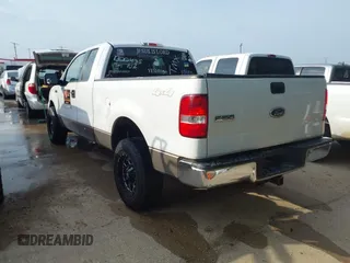 2004 Ford F-150 XLT with VIN 1FTPX14594NB00435, listed as a IAAI auction lot 42141898 with 261,217 mi miles and . Bid and sale history available at carsss.com. Image 3.