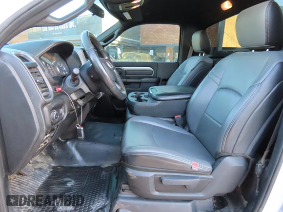 2021 Ram 2500 z VIN 3C7WR5AJ1MG658628, wystawiony jako Copart lot #79706414 z przebiegiem 21 146 mil mil oraz Szkoda całkowita • Salvage title. Historia ofert i sprzedaży dostępna na DreamBid. Obrazek 8.