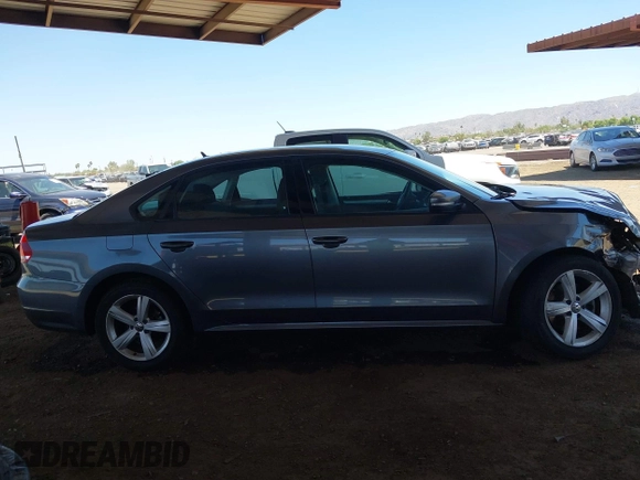 2015 Volkswagen Passat Wolfsburg Edition with VIN 1VWAT7A39FC072347, listed as a IAAI auction lot 42610199 with 116,957 mi miles and . Bid and sale history available at DreamBid. Image 13.