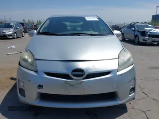 2011 Toyota Prius I z VIN JTDKN3DUXB5331344, wystawiony jako IAAI lot #42021340 z przebiegiem 330 635 mil mil oraz . Historia ofert i sprzedaży dostępna na DreamBid. Obrazek 12.