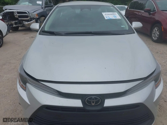2024 Toyota Corolla LE with VIN 5YFB4MDE3RP085686, listed as a IAAI auction lot 42068005 with 33,663 mi miles. Bid and sale history available at carsss.com. Image 12.