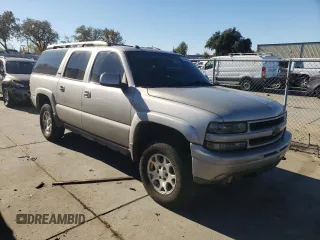 2005 Chevrolet Suburban LS with VIN 3GNFK16Z55G268911, listed as a Copart auction lot 82489564 with 185,020 mi miles and Salvage Title. Bid and sale history available at carsss.com. Image 4.
