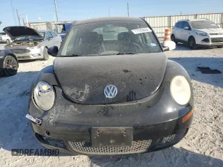 2010 Volkswagen New Beetle Coupe with VIN 3VWPW3AG8AM010698, listed as a Copart auction lot 77705604 with 131,058 mi miles and Salvage Title. Bid and sale history available at carsss.com. Image 5.