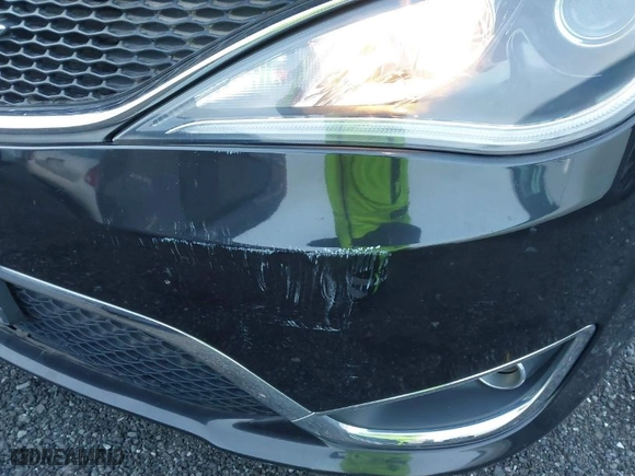 2019 Chrysler Pacifica Touring L with VIN 2C4RC1BG2KR526198, listed as a IAAI auction lot 41229993 with 46,639 mi miles. Bid and sale history available at carsss.com. Image 19.