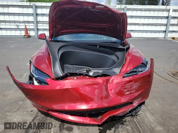 2025 Tesla Model 3 Long Range with VIN 5YJ3E1EA4SF897642, listed as a Copart auction lot 55498795 with 6,099 mi miles and Salvage title. Bid and sale history available at DreamBid. Image 5.
