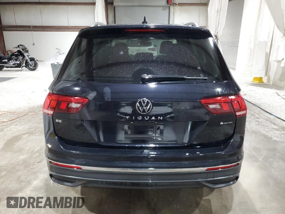 2022 Volkswagen Tiguan SE z VIN 3VV2B7AX0NM148761, wystawiony jako Copart lot #60618595 z przebiegiem 68 437 mil mil oraz Szkoda całkowita • Salvage title. Historia ofert i sprzedaży dostępna na DreamBid. Obrazek 6.