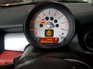 2013 MINI Hardtop z VIN WMWSU3C50DT681901, wystawiony jako Copart lot #57882365 z przebiegiem 78 181 mil mil oraz Szkody całkowita. Historia ofert i sprzedaży dostępna na DreamBid. Obrazek 9.