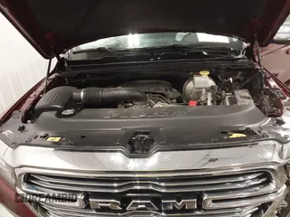 2020 Ram 1500 Laramie z VIN 1C6SRFJT5LN109384, wystawiony jako IAAI lot #42290125 z przebiegiem 73 629 mil mil oraz . Historia ofert i sprzedaży dostępna na DreamBid. Obrazek 10.