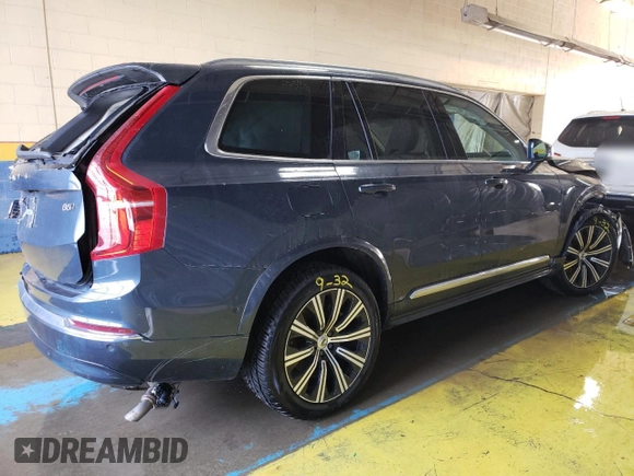2023 Volvo XC90 Plus with VIN YV4062PN7P1993333, listed as a Copart auction lot 49227985 with 40,711 mi miles and Salvage Title. Bid and sale history available at carsss.com. Image 3.