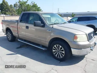 2004 Ford F-150 XL z VIN 1FTPX12504NA86539, wystawiony jako IAAI lot #42430936 z przebiegiem 196 277 mil mil oraz . Historia ofert i sprzedaży dostępna na DreamBid. Obrazek 1.