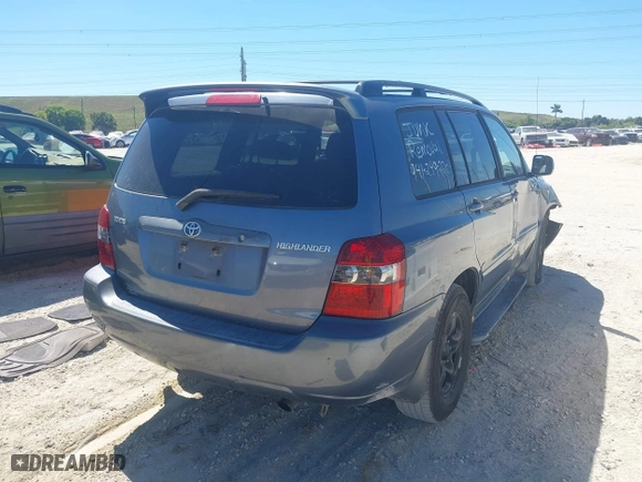2007 Toyota Highlander with VIN JTEGD21A570160015, listed as a IAAI auction lot 41743437 with 170,369 mi miles. Bid and sale history available at carsss.com. Image 4.