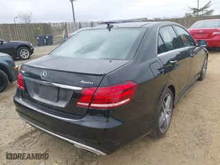 2015 Mercedes-Benz E-Class E 400 with VIN WDDHF6HB3FB159219, listed as a IAAI auction lot 41888536 with 99,130 mi miles. Bid and sale history available at carsss.com. Image 4.